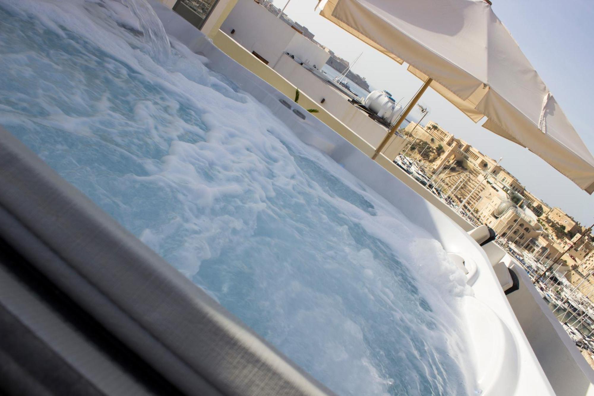 Bebirgu Palazzino Luxury 2 Jacuzzi To Share Birgu Exterior foto